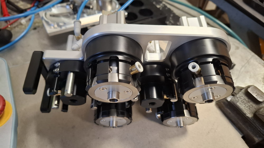 Custom designed robotic end effectors